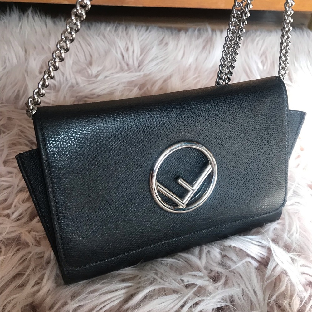 Fendi Envelope Wallet On Chain crossbody bag . - Picture 13 of 13